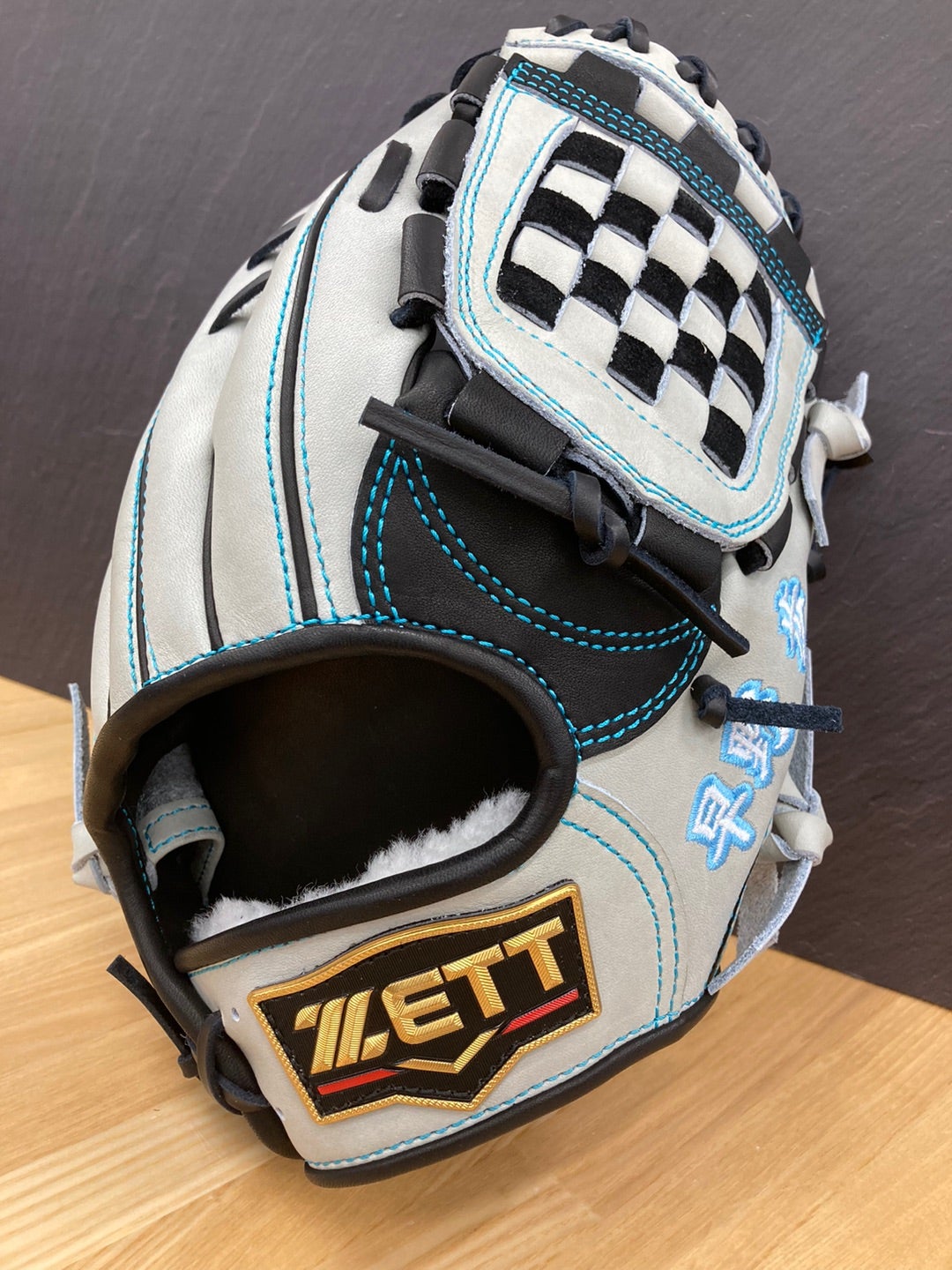 ZETT 226型 源田モデル】お客様のオーダーグラブをご紹介vol.294