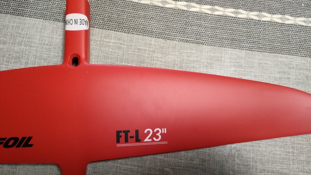 GOFOILの最大バックウイング フィックステイル23インチ FT-L23”を買っ