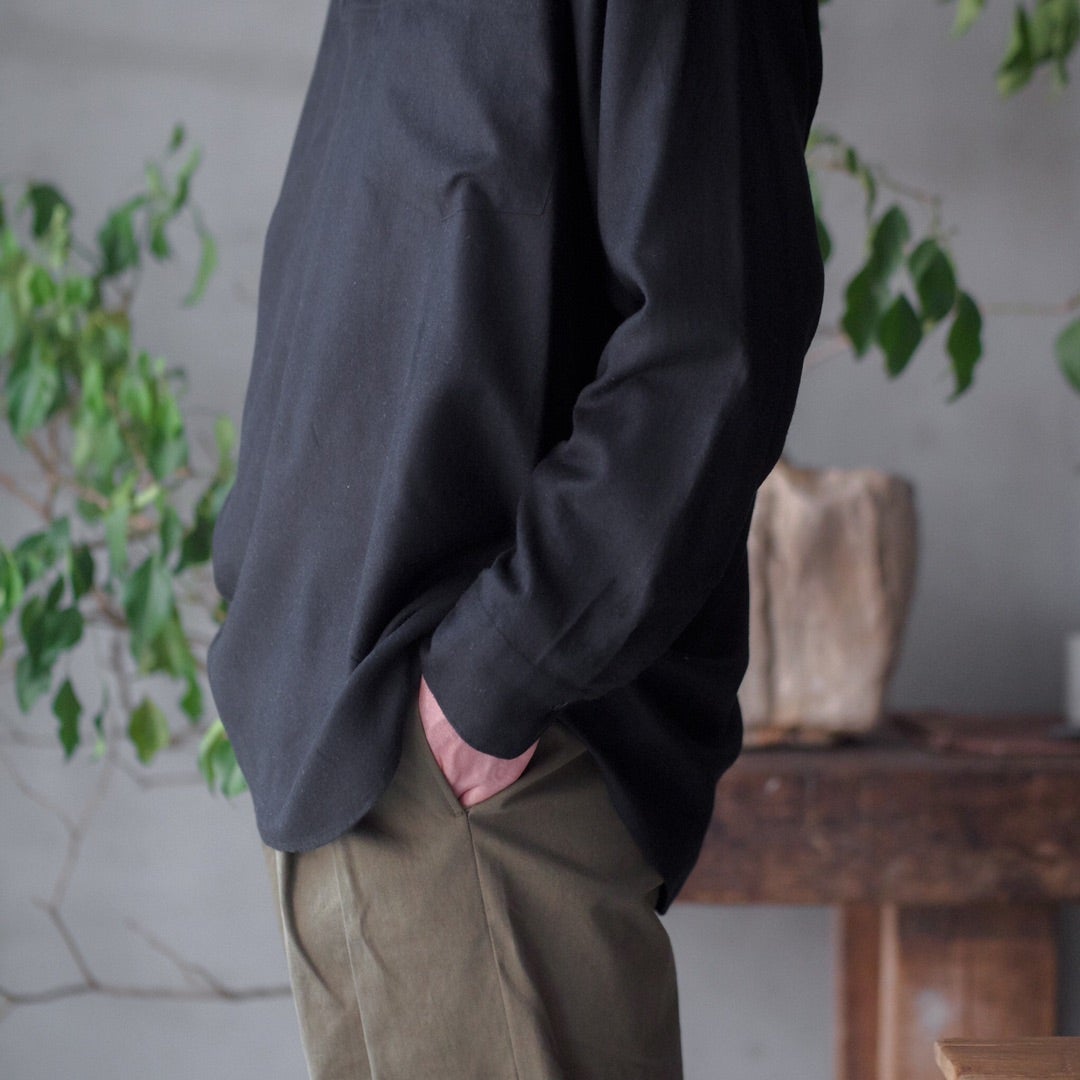 COMOLI シルクネルスキッパーシャツ | Belluria