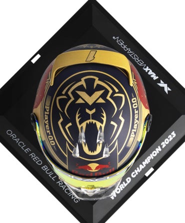 フェルスタッペン別注 2023ワールドチャンピオン ヘルメット入荷