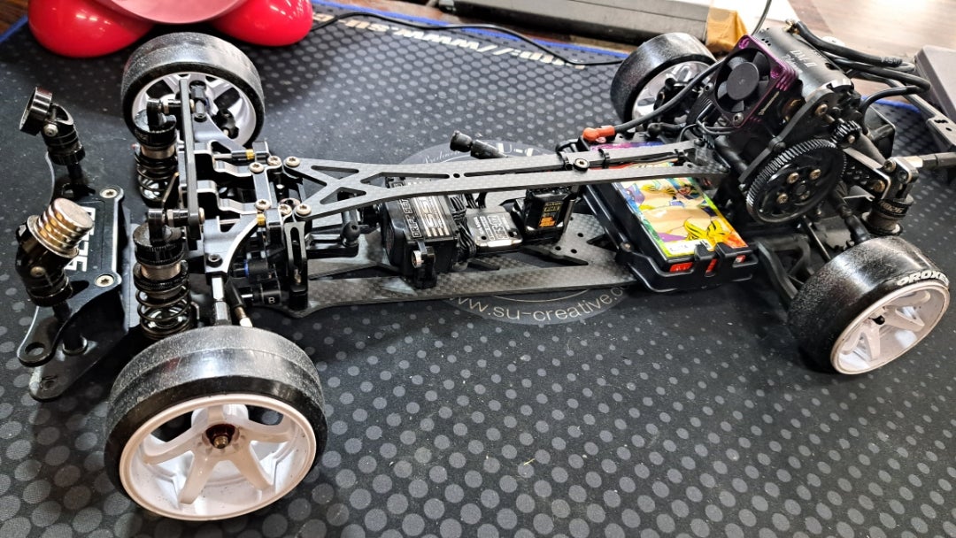 RD2.0カーボンメインシャーシ&アッパーデッキ パンドラ BNスポーツS14