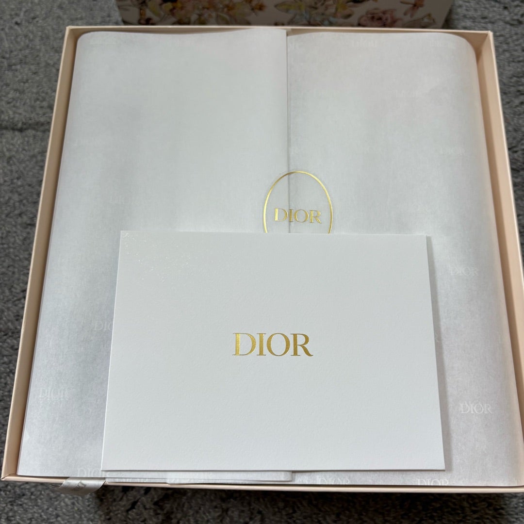 DIOR⭐︎マザーズデイ オリジナルポーチ 2025 | Misaのブログ