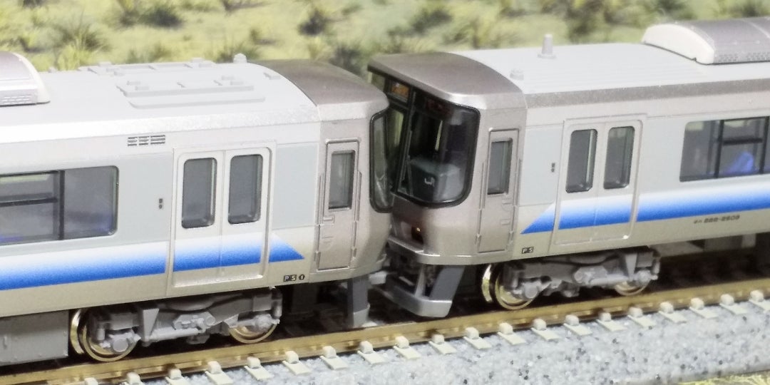 KATO 223系2500番台(関空・紀州路快速) 入線‼️ その➁ (品番10-947