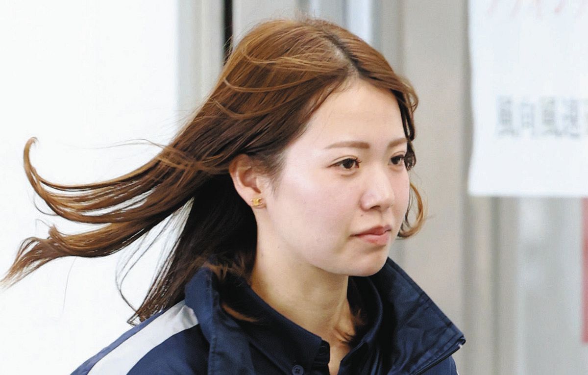 元競輪選手を父に持つ川井萌、オープニングレースで重圧はねのけ1着