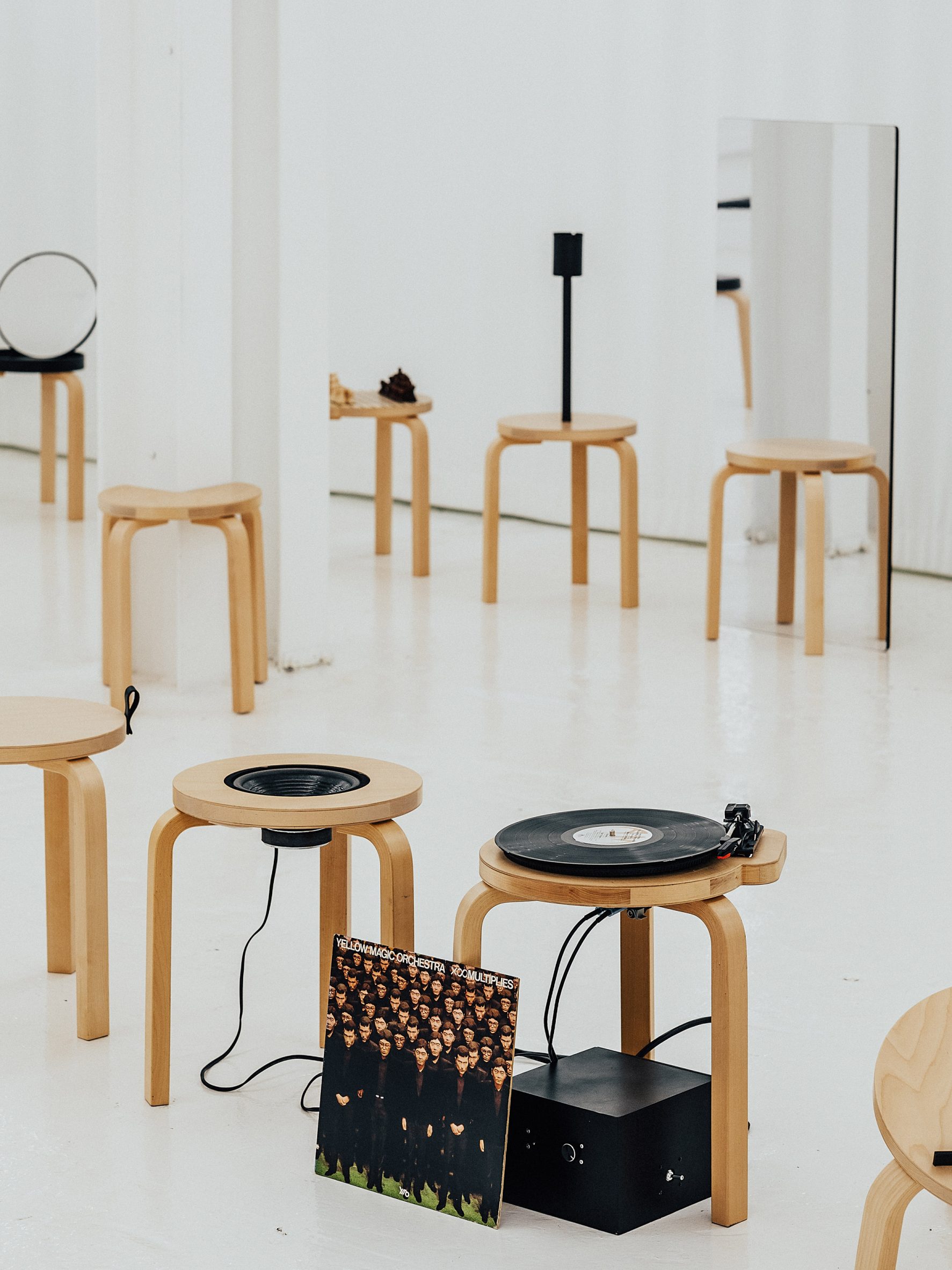 Daisuke Motogi reimagines Alvar Aalto's Stool 60 one hundred times