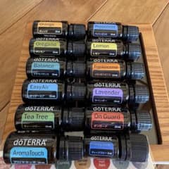doTERRA エッセンシャルオイルセット ウッドボックス付き - メルカリ