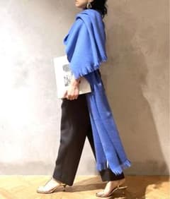 入手困難☆新品タグ付☆アソースメレ超大判スーリーアルパカシャギー