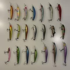 サクラマスミノー21個セットです。 おまけで針付けます。 - メルカリ