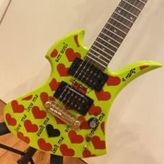 極美品☆BURNY Fernandes hideグリーンハートJr. ミニギター - メルカリ