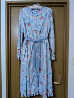 も*ょ様 Emily Temple cute makeofALICEワンピース - メルカリ