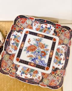 有田焼 丸五謹製 古伊万里 岩牡丹 高台皿 正方皿 孔雀 盛皿 大皿