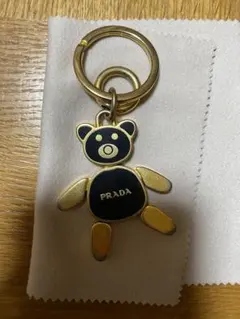 2026年最新】プラダ キーホルダー クマの人気アイテム - メルカリ