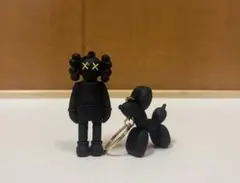 2026年最新】kawsフィギュアの人気アイテム - メルカリ