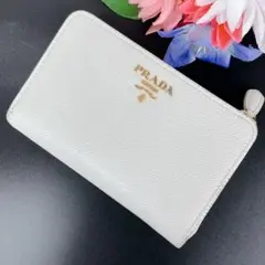 2026年最新】prada財布白の人気アイテム - メルカリ