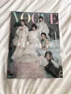 2026年最新】newjeans ポスター エッセンシャルの人気アイテム - メルカリ