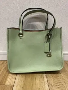 2026年最新】coach タイラーキャリーオールの人気アイテム - メルカリ
