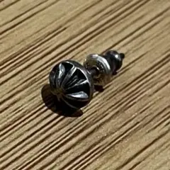 2026年最新】ラリースミス ピアスの人気アイテム - メルカリ