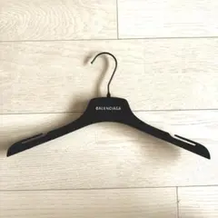 2026年最新】BALENCIAGA 衣類ハンガーの人気アイテム - メルカリ