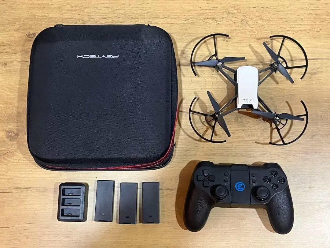 2026年最新】DJIのドローンと専用コントローラーのセットです。の人気