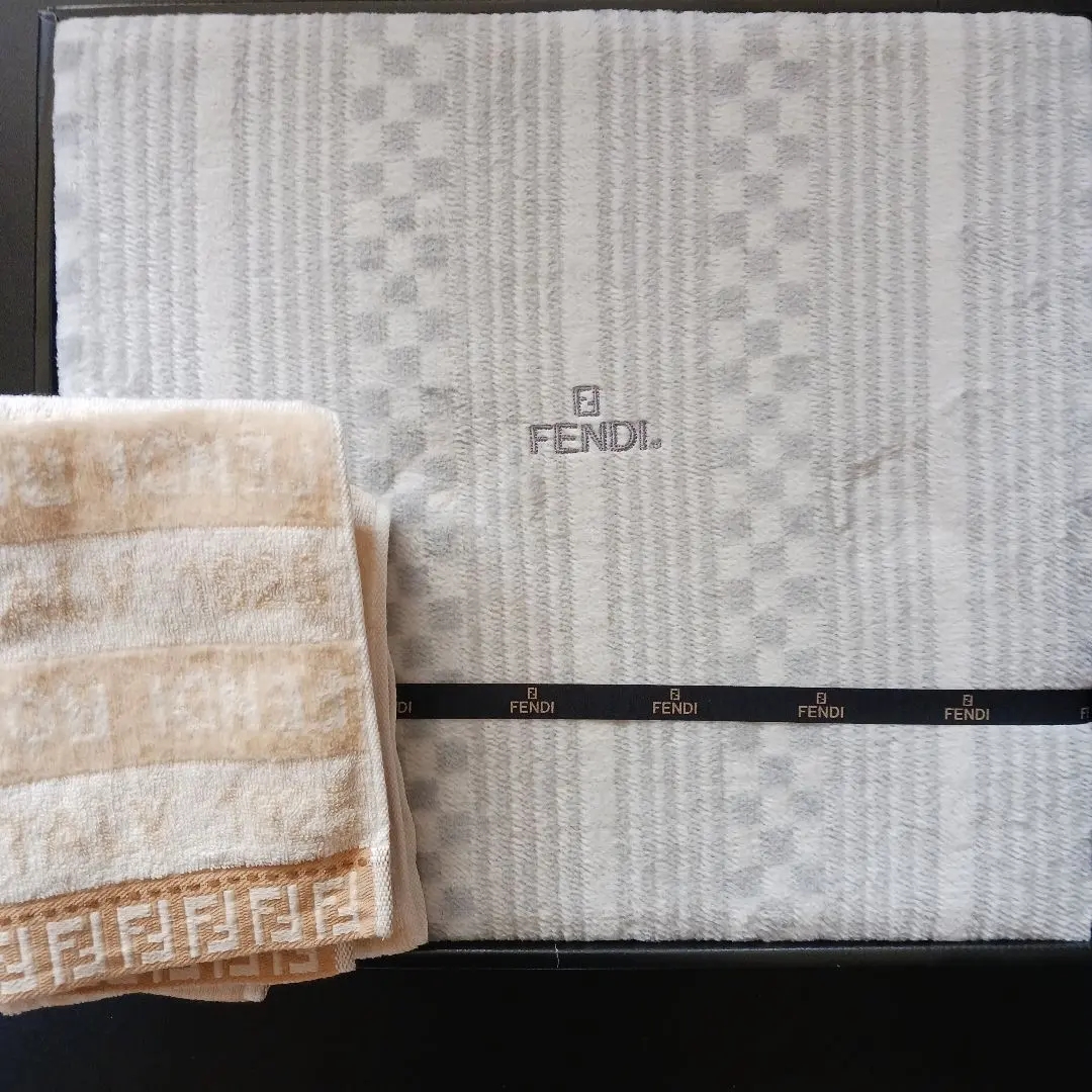 2026年最新】フェンディ タオルシーツの人気アイテム - メルカリ
