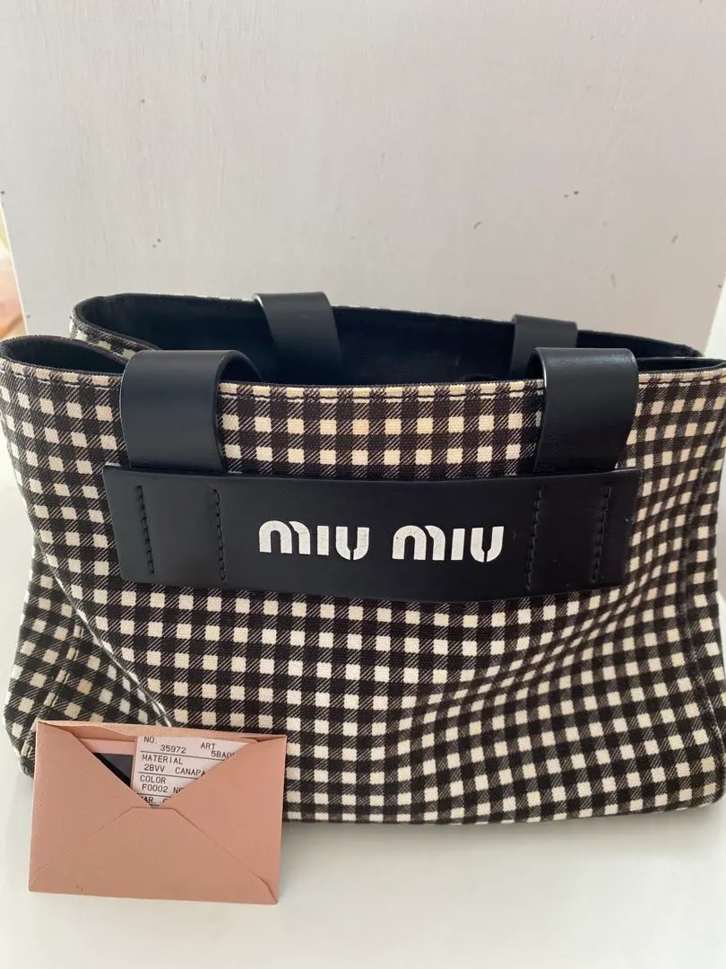 2026年最新】miumiu カナパの人気アイテム - メルカリ