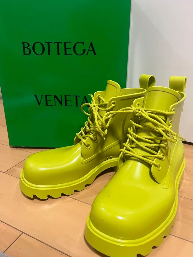 2026年最新】BOTTEGA VENETA STRIDE の人気アイテム - メルカリ