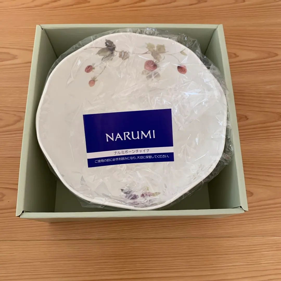 2026年最新】narumi ルーシーガーデンの人気アイテム - メルカリ