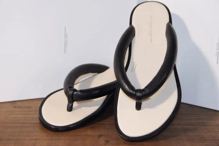 2026年最新】BEAUTIFUL SHOES サンダル・ミュールの人気アイテム