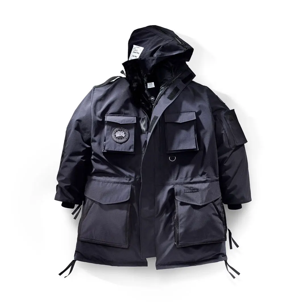 VETEMENTS ブラック ダウンジャケット 限定版
