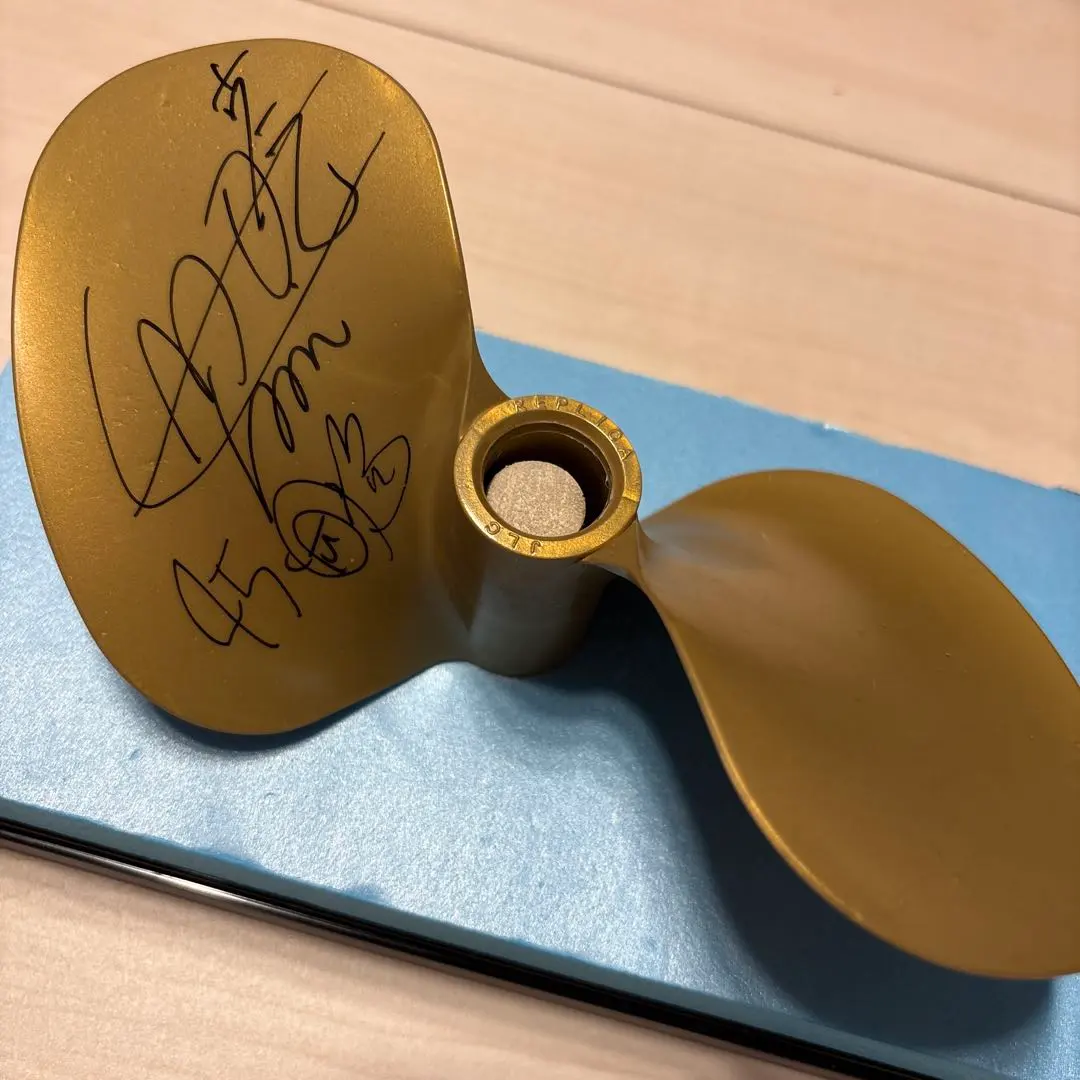 2026年最新】サイン入りプロペラの人気アイテム - メルカリ