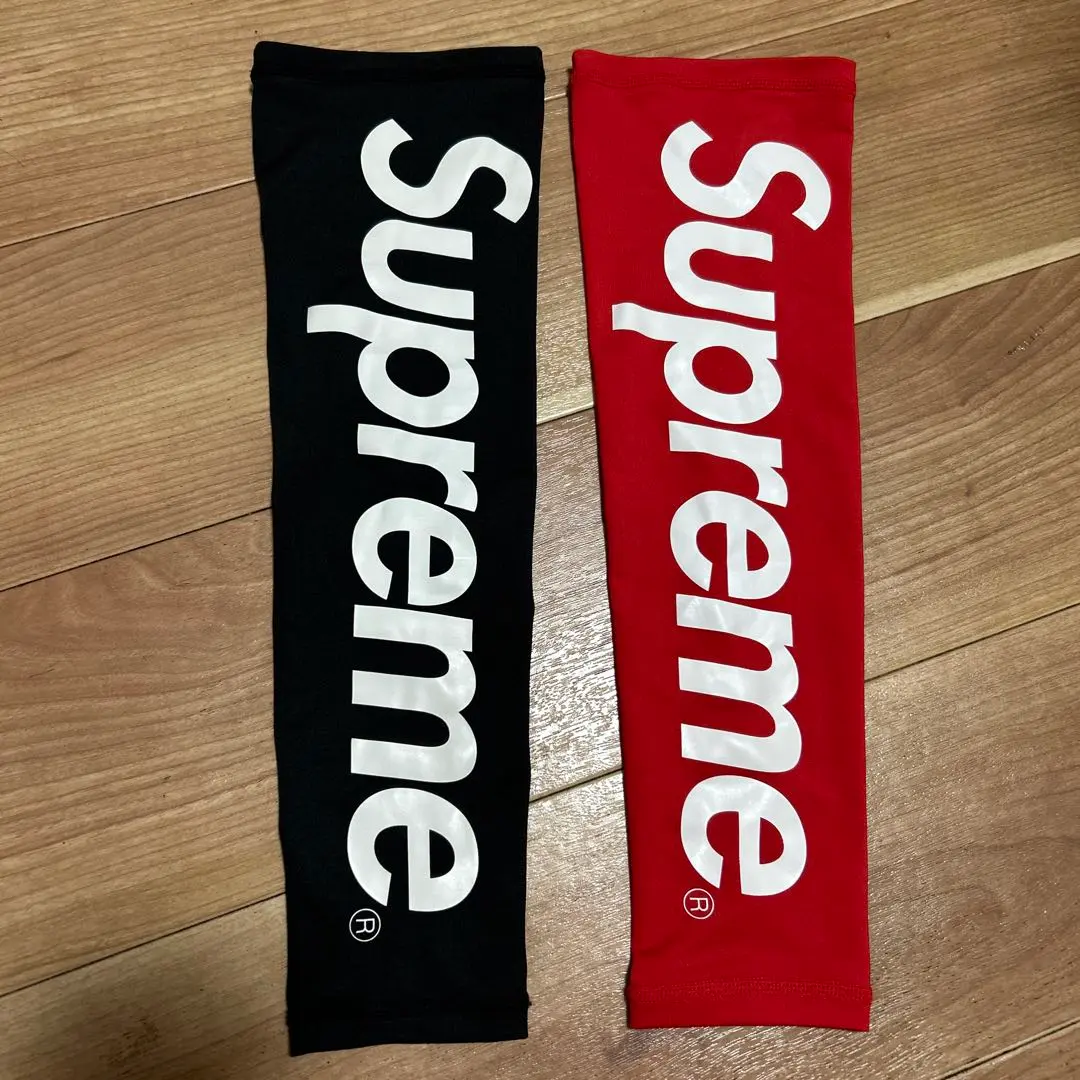 2026年最新】supremeアームカバーの人気アイテム - メルカリ