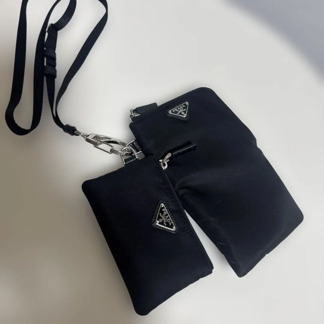 2026年最新】prada スマホショルダー ノベルティの人気アイテム - メルカリ
