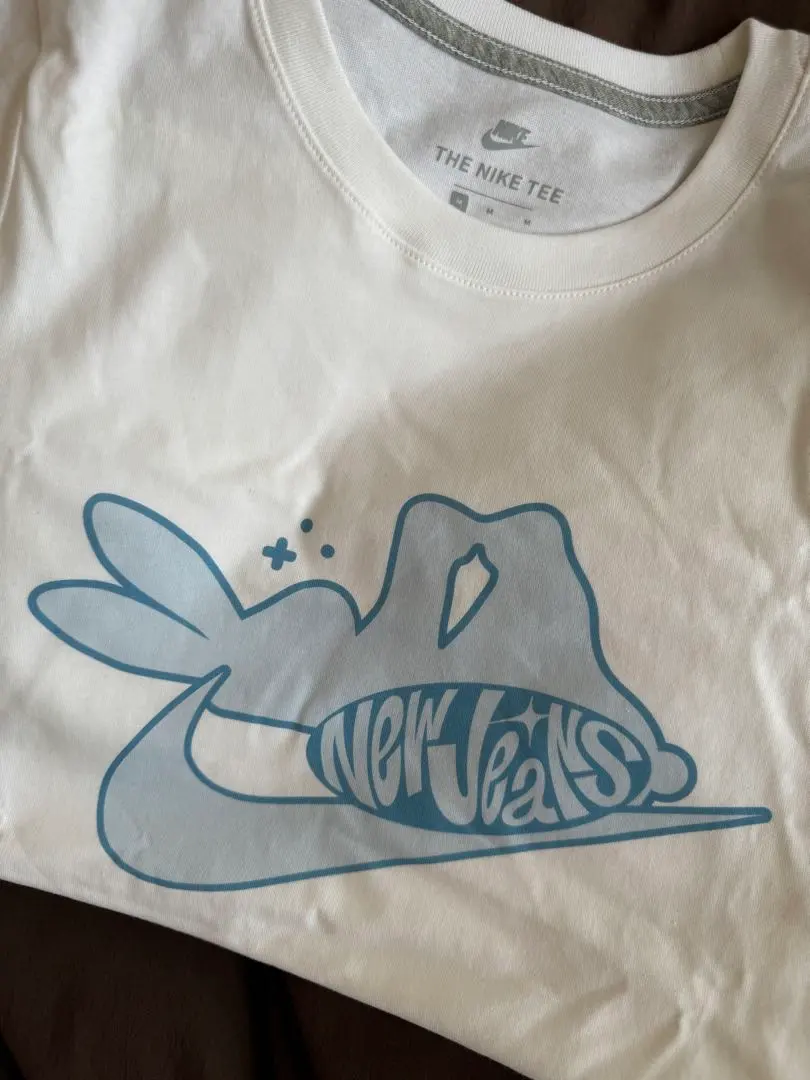 2026年最新】NewJEANS tシャツ nikeの人気アイテム - メルカリ