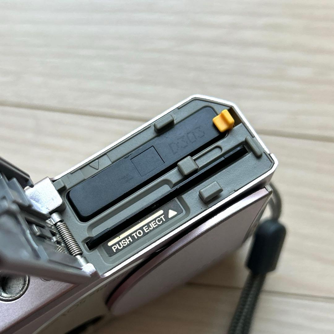 美品 FUJIFILM FINEPIX 50i ロゼピンク デジカメ カード付