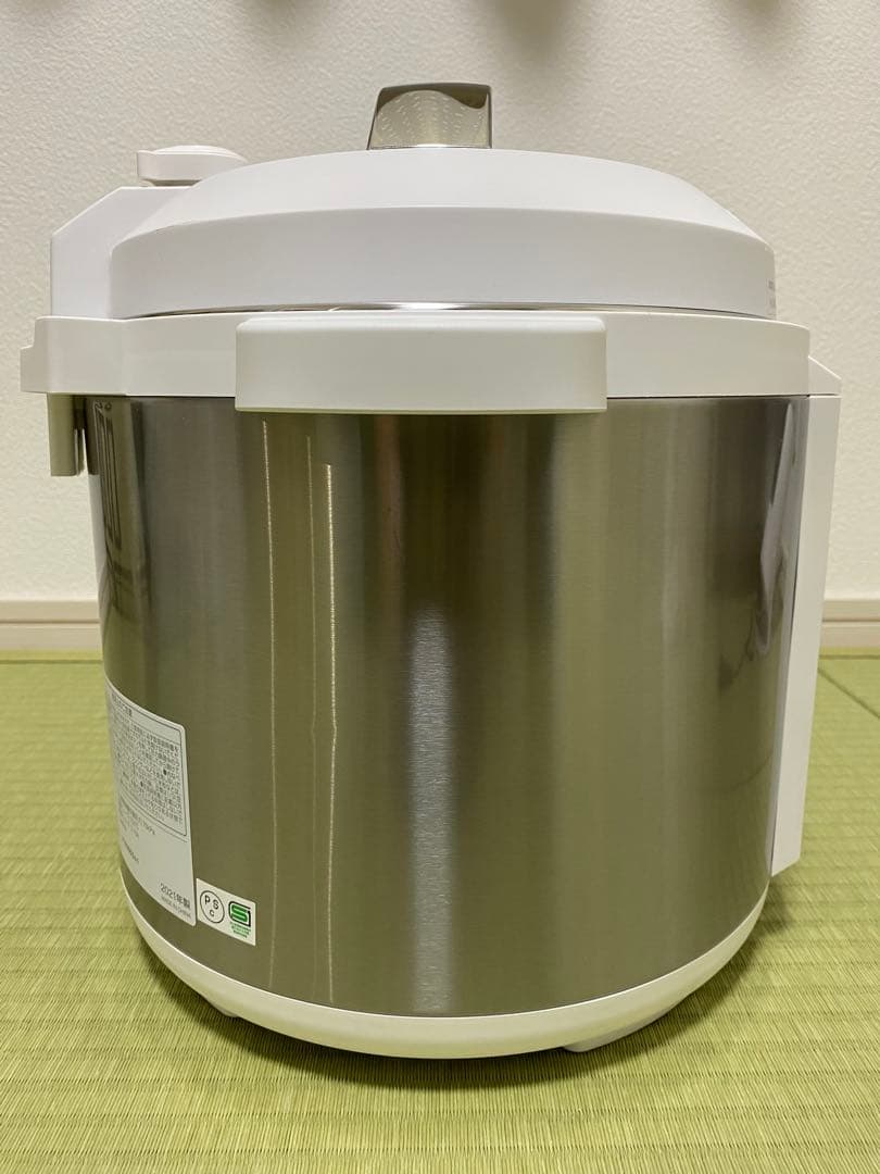 アイリスオーヤマ 6.0L ホワイト 電気圧力鍋 PC-EMA6-W　新品