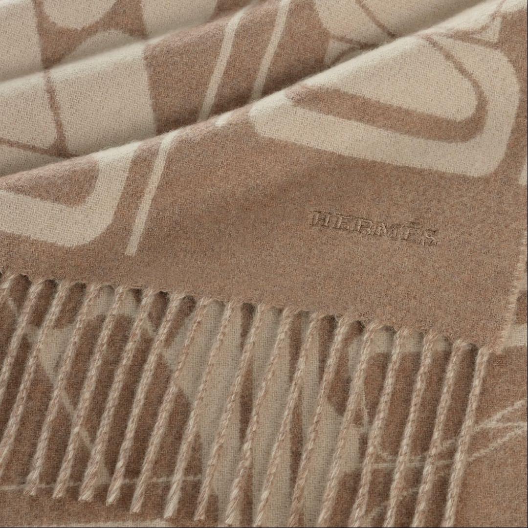 HERMES エルメス カシミヤマフラー 《クリック・セ・ヌエ》