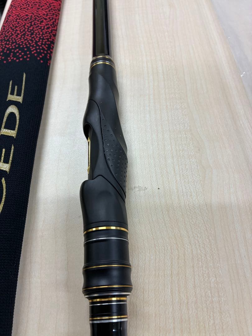 中古極美品】がまかつ がま磯SUPER PRECEDE 磯竿 ロッド15-53