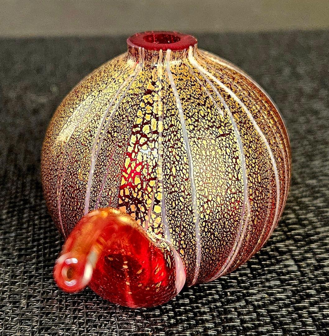 アンティーク ヨーロッパアンティーク 赤被せ 金彩 縦縞模様 チロリ