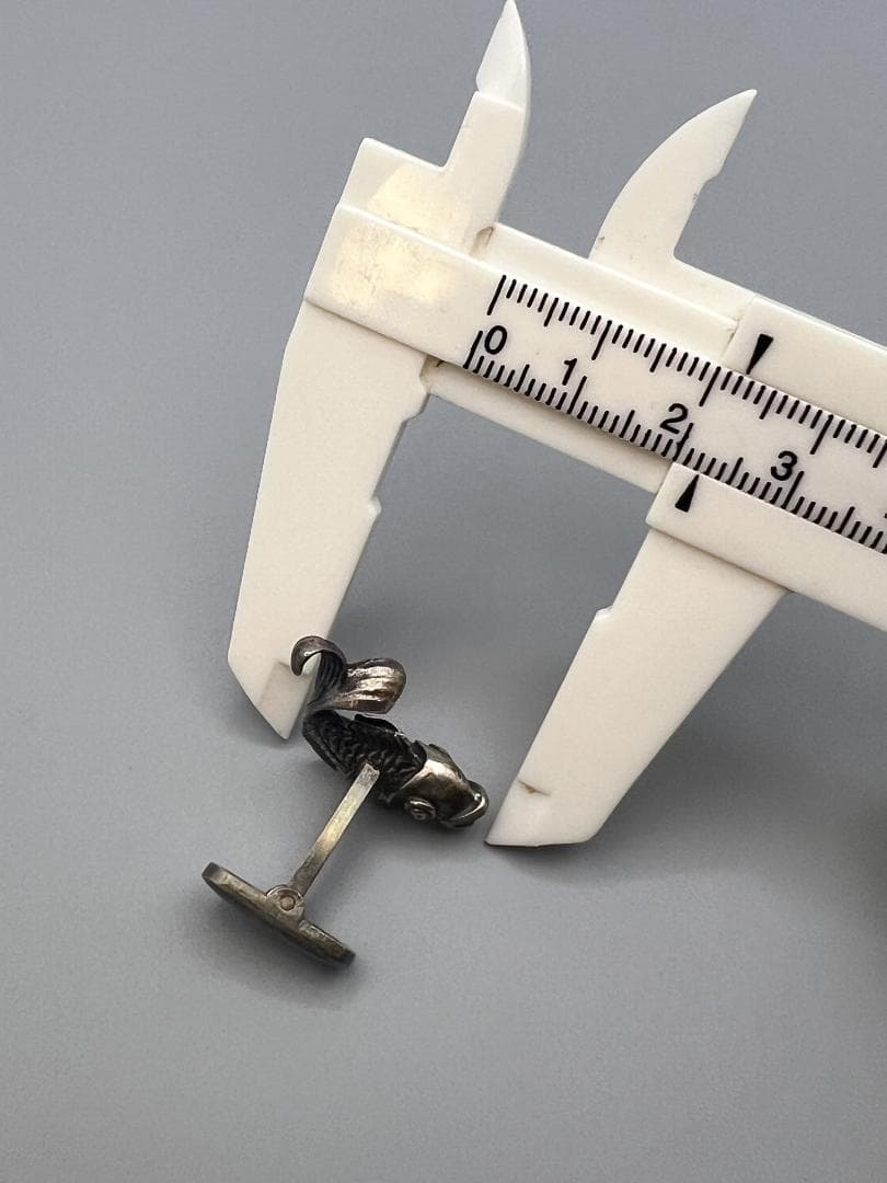 【海】超レア　純銀製　小倉正雄作　鯉形　一対　カフスボタン　彫金　共箱付