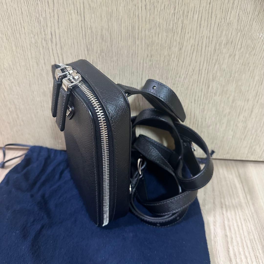 とっちゃんぼーい様専用 【新品】PRADA サフィアーノトラベル ボディー