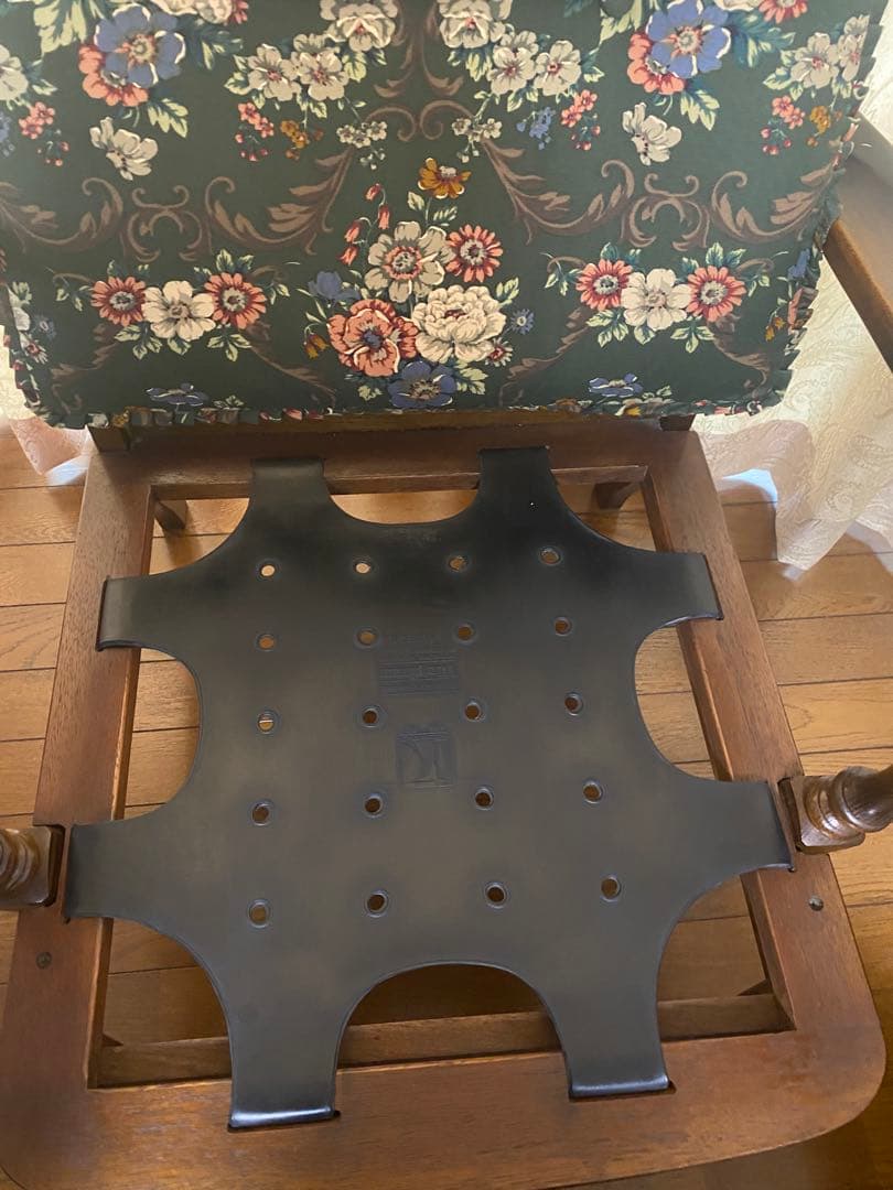 Okami様専用】飛騨の家具 両手摺つき 1脚