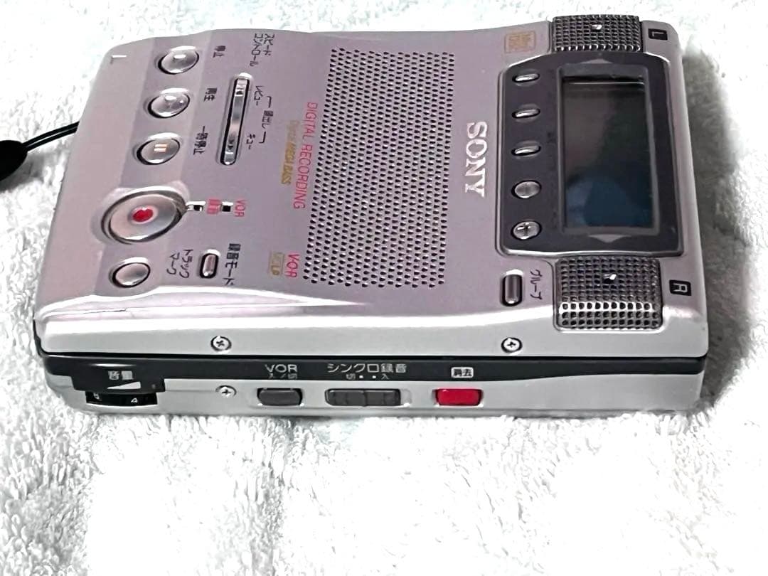 超貴重】SONY MD WALKMAN 録再 MDウォークマン MZ-B100 超貴重】SONY