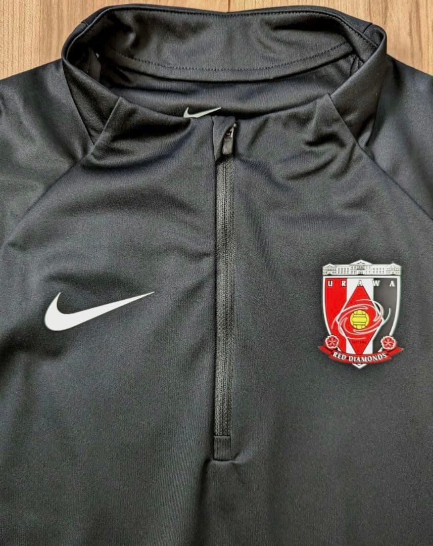 非売品】浦和レッズトレーニングピステ: ブラックの通販はau PAY