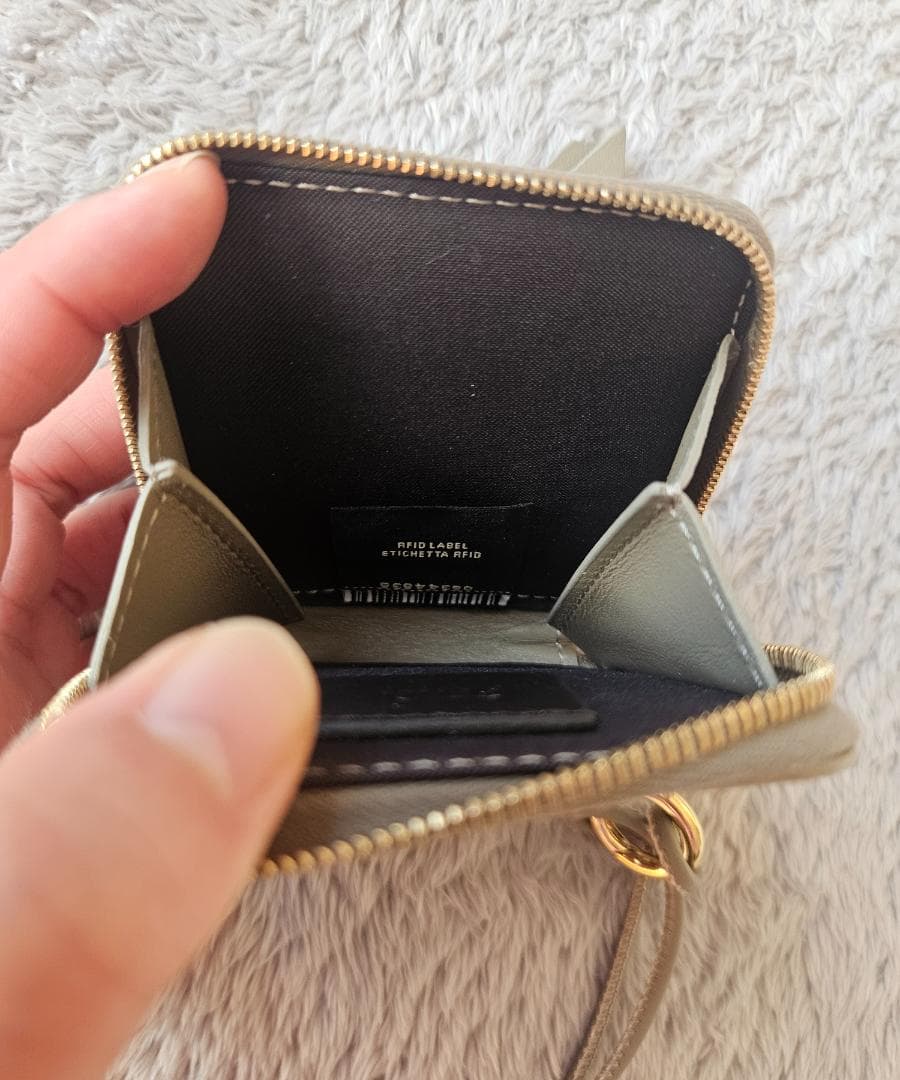 FENDI フェンディ FFキューブ コインケース ストラップ付