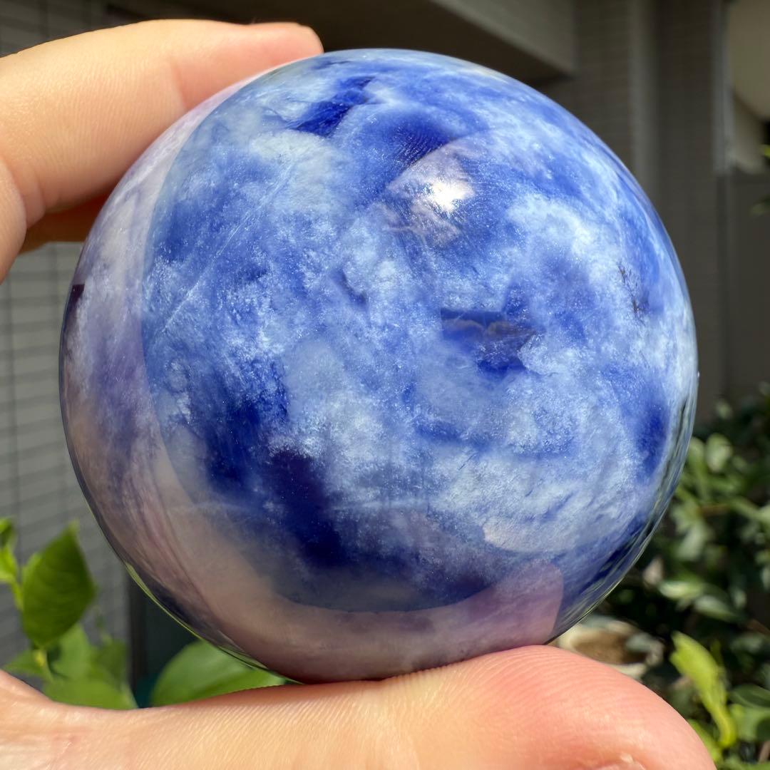 高品質　ハックマナイト　台座付き　スフィア　66.6mm 紫外線蛍光　天然石①