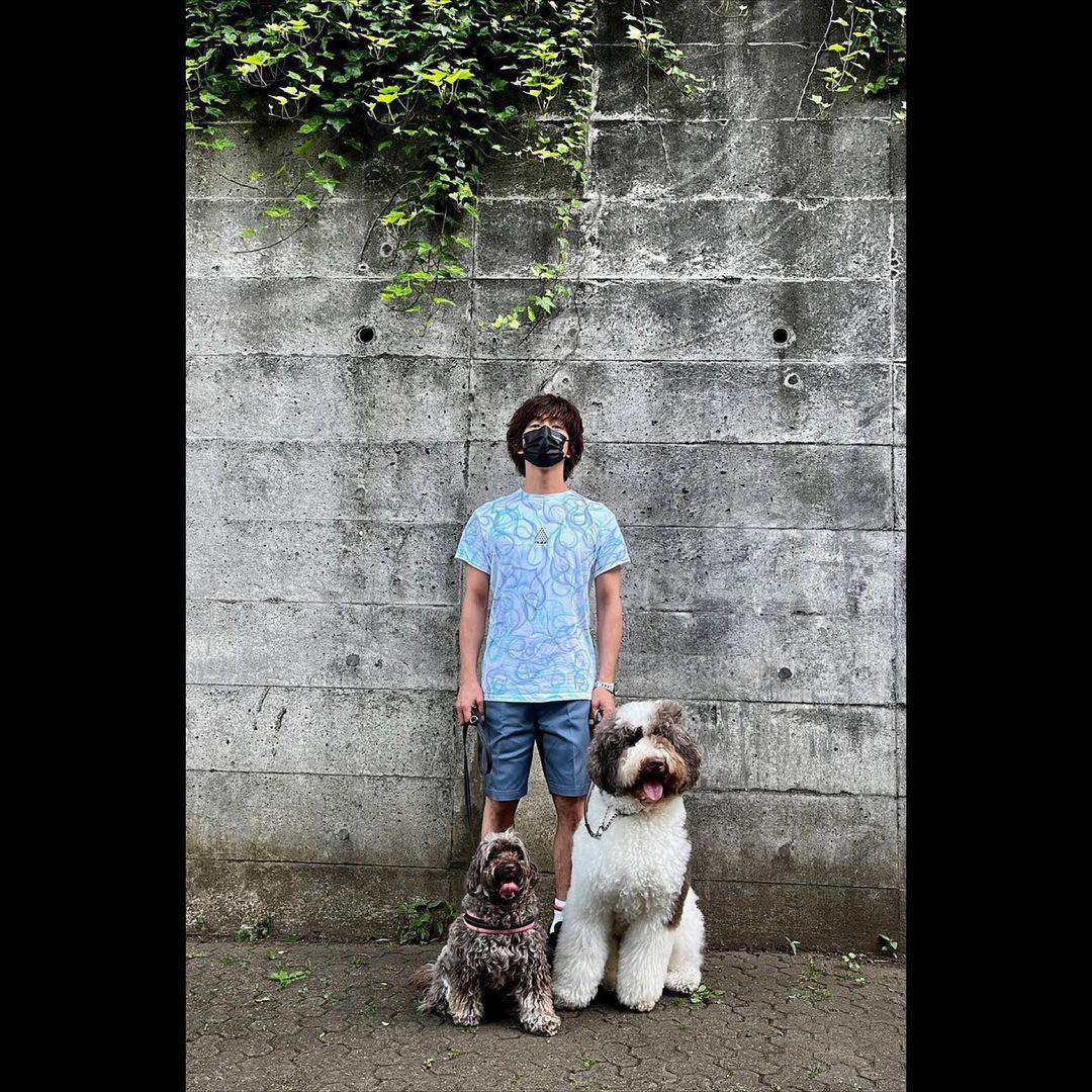 キムタク 私物 LOVE EAR ART ラブイヤーアート Tシャツ ファイア青