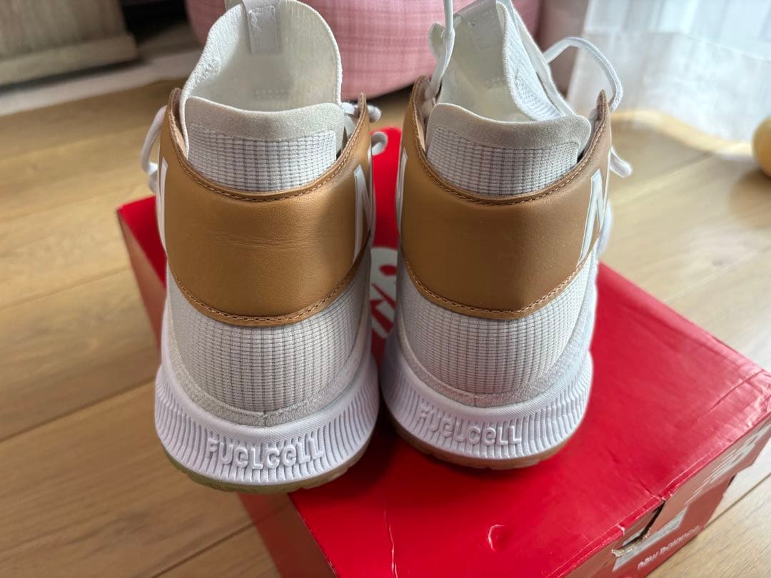 New Balance OMN1S \"Reign\" バスケシューズ