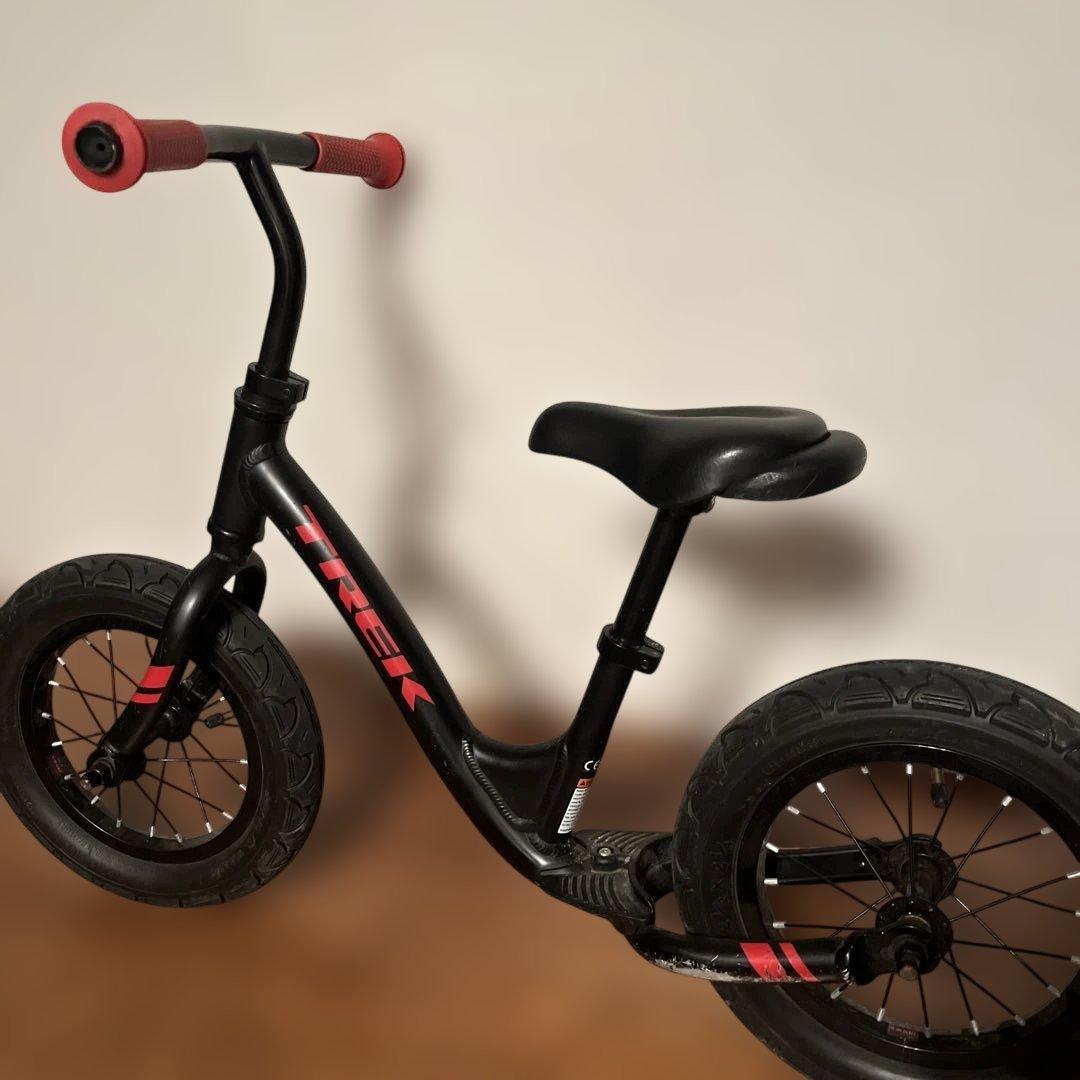 Trek トレック　バランスバイク 12インチ ブラック　レッド Trek トレック バランスバイク 12インチ ブラック レッド Trek