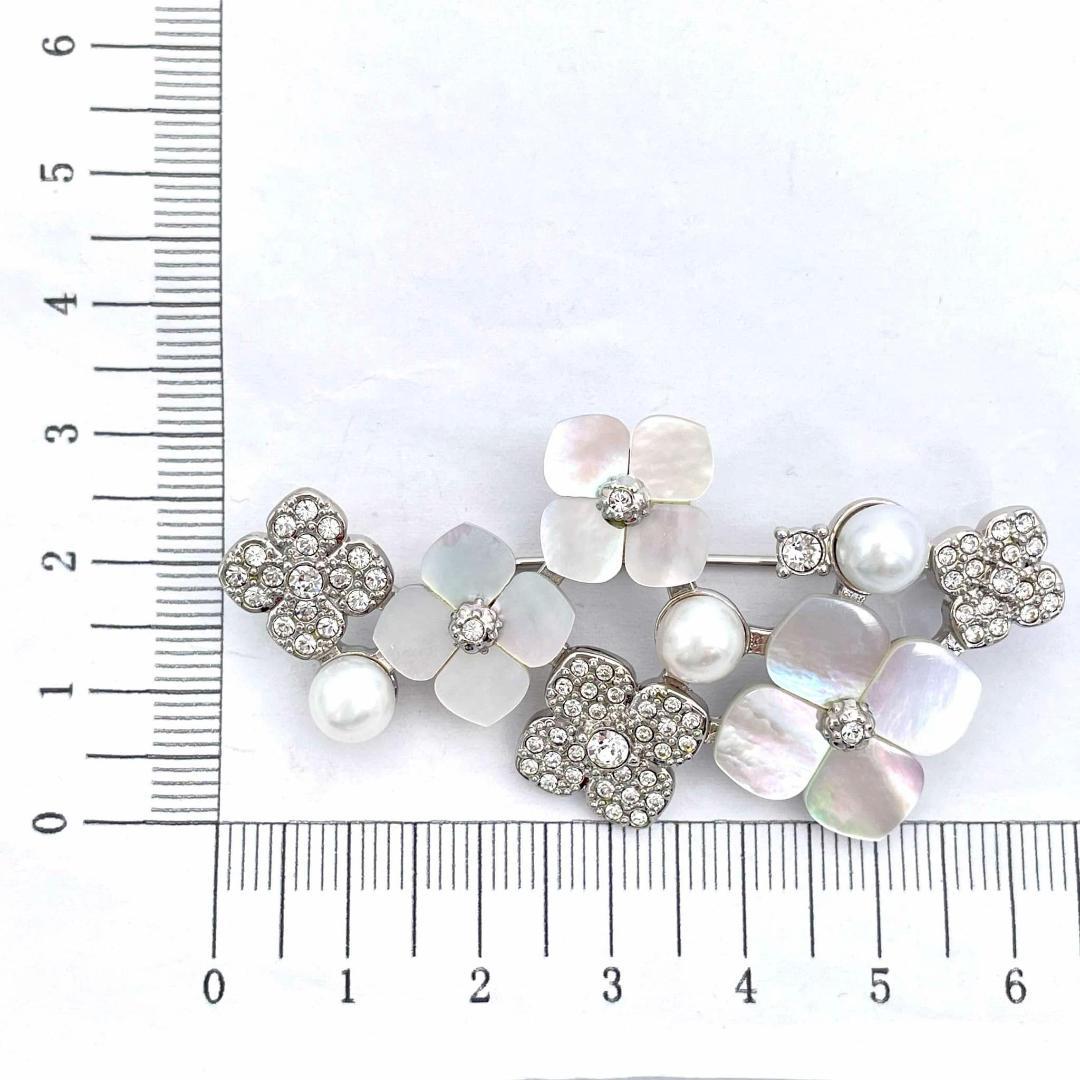 ヴァンドームブティック フラワー シェル パール 6.3mm セレモニーブローチ