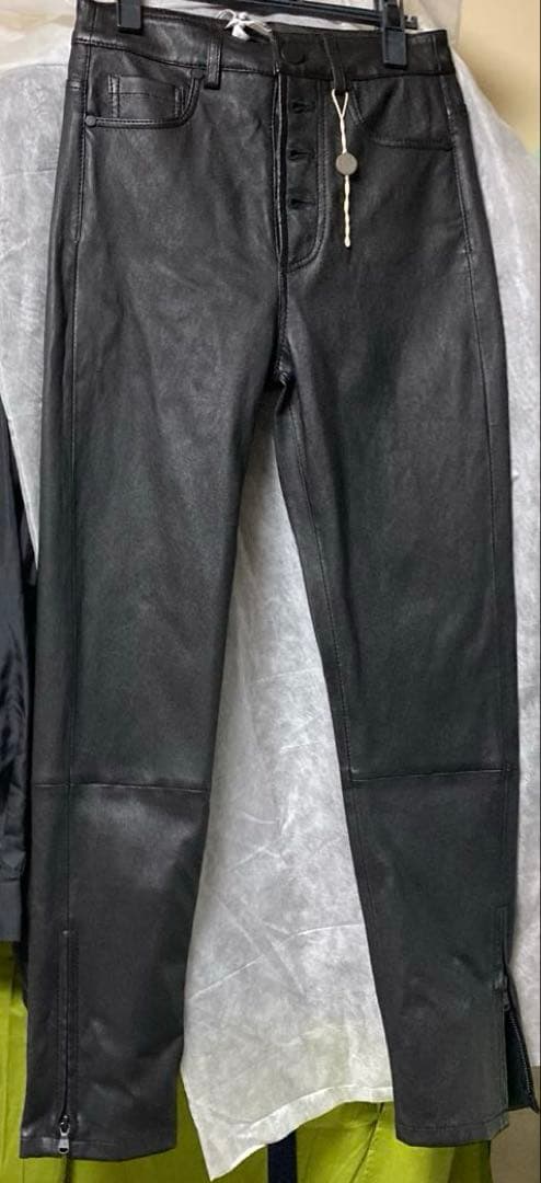 Rizu様　　フェデリカトシブラック スリムフィット他 68077130-1.jpg